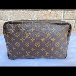AUTHENTIC LOUIS VUITTON TROUSE 28